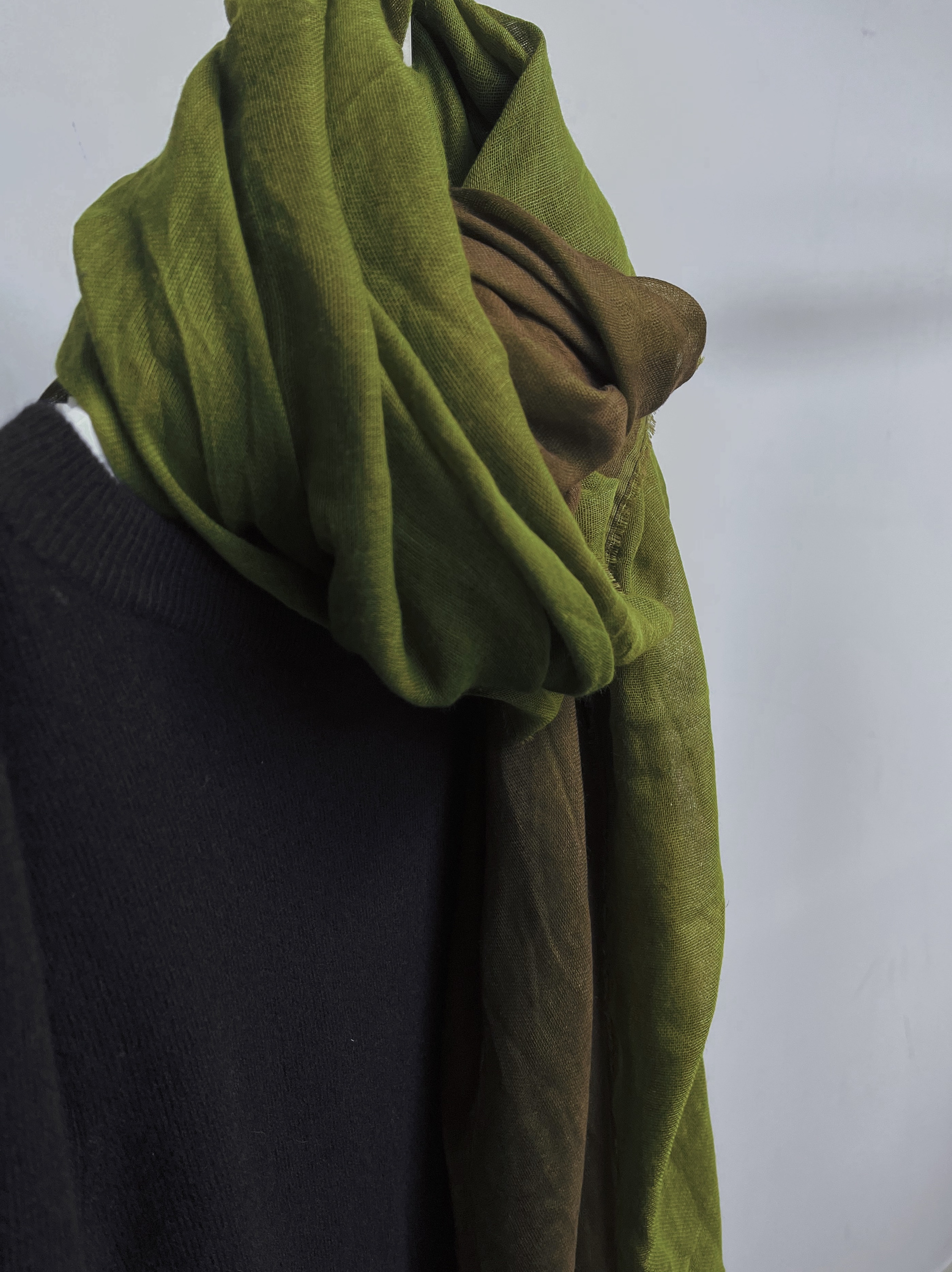 超大苔藓绿咖啡双面拼接文艺风围巾女秋冬新款高级感披肩两用丝巾