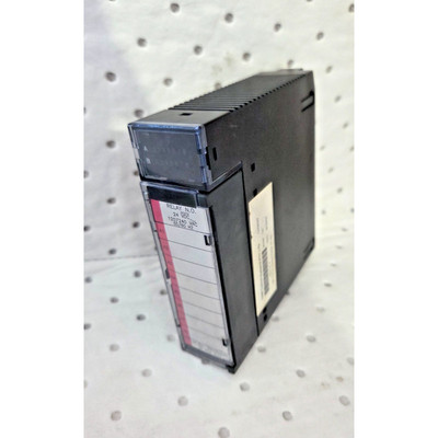 GE Fanuc IC693MDL930D Series 90-30 Relay Output 4A 8PT Made