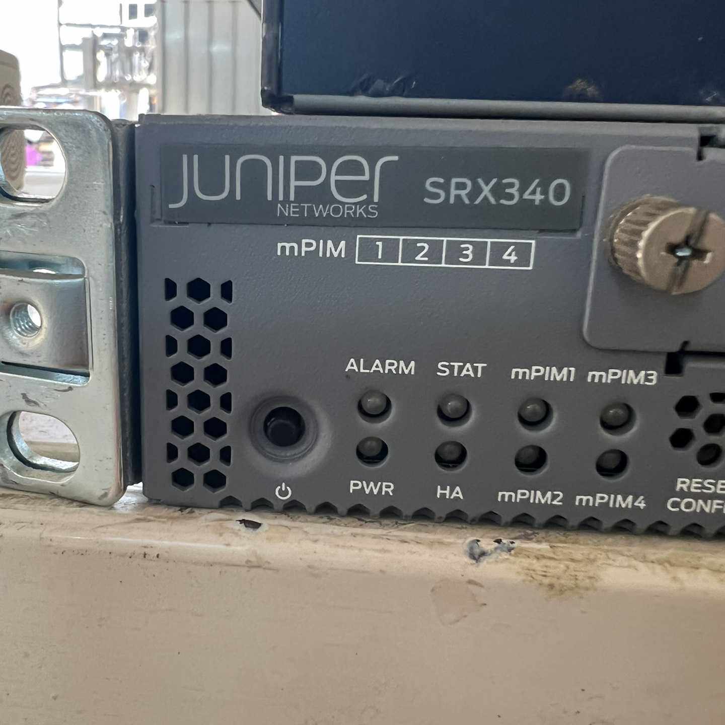 JuniperSRX340防火墙原装拆机8口千兆电口