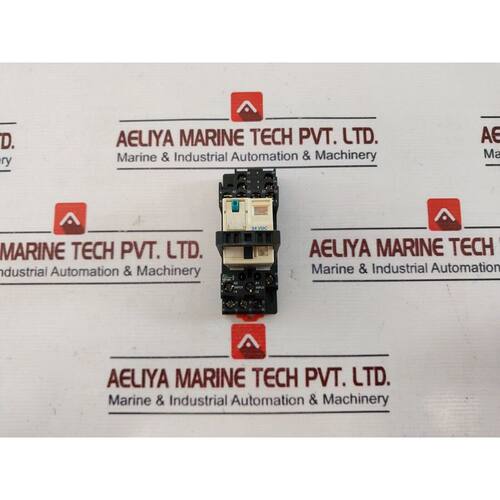 SCHNEIDER ELECTRIC RXZE2M114 Relay Socket With Base 10A, 300