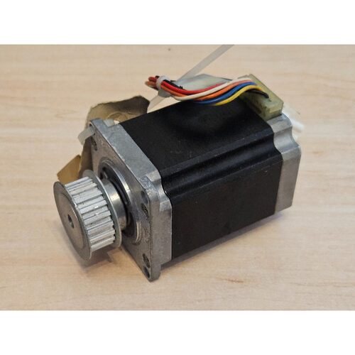 Sanyo Denki STEPSYN 103H7126-0740 (Schrittmotor) NEU