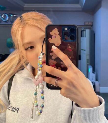 String Ting同款肯豆朴彩英y2k彩虹爱心手工串珠手机链挂