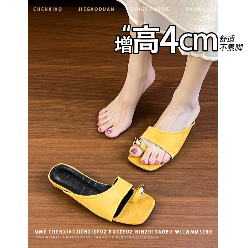 不累脚！增高4CM复古方头金属扣套趾2026夏季新款显瘦外穿凉鞋女