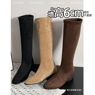 内增高6CM！不累脚绒面浅口粗跟靴子女2025冬季新款后拉链中筒靴
