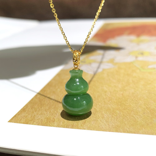精品18k金天然和田碧玉葫芦吊坠