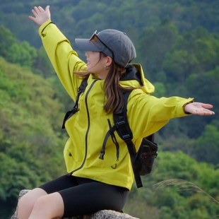 冲锋衣女小个子短款 春秋薄款 外套防风防水户外旅 北面2025新款 TNF