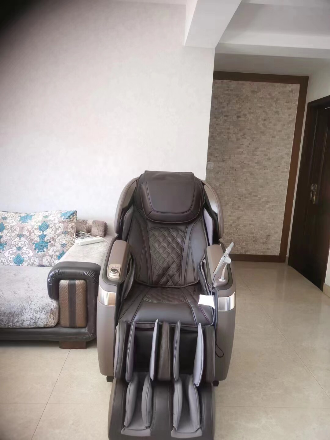 奥佳华7598plus大师椅全新未拆封专柜正品太空舱按摩椅