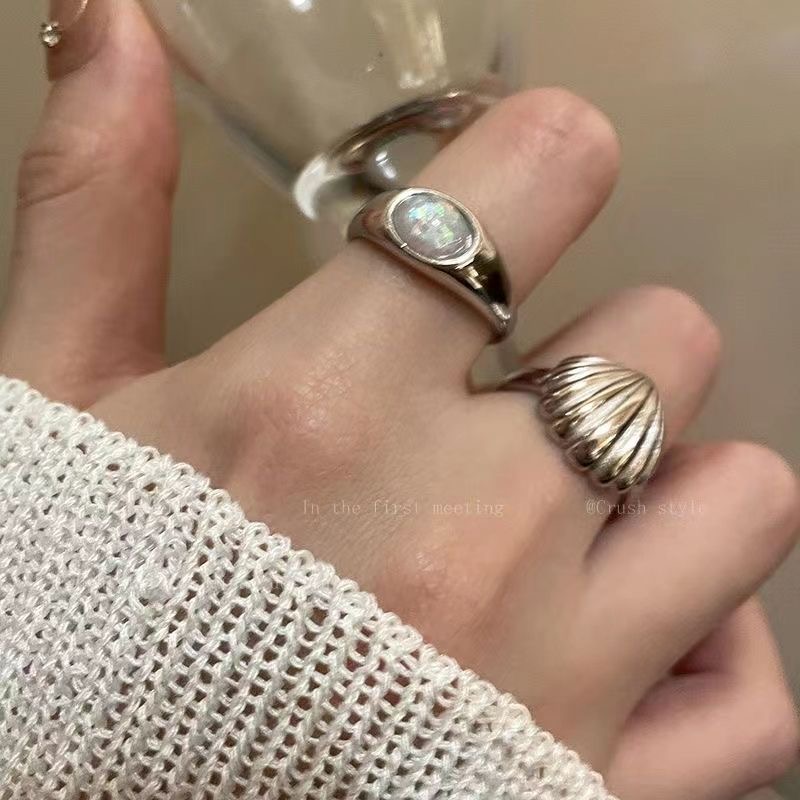 贝壳人鱼姬戒指女小众设计感开口指环学生闺蜜食指戒尾戒2024新款