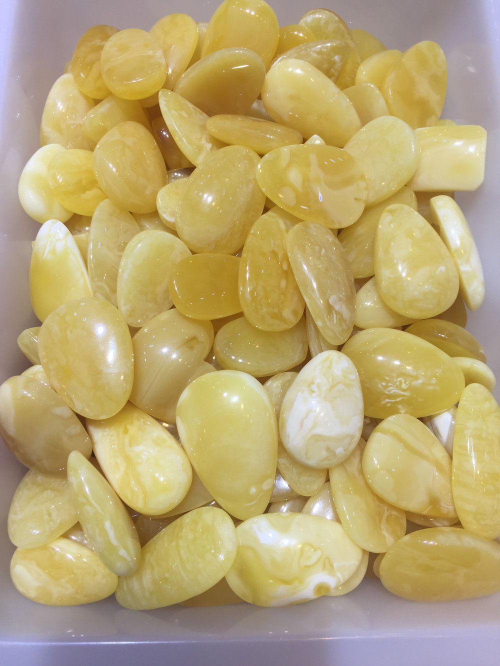 俄罗斯琥珀蜜蜡水滴吊坠牌子波罗的海天然原矿