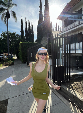 Xinlei Lin 青雾漫野 不对称设计复古背心显瘦包臀辣妹短连衣裙