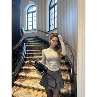 T恤女春夏新款 绒绒感辣妹三色褶皱长袖 Lin Xinlei