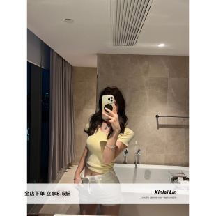 可拆卸胸垫露背辣妹多色短袖 超模外扩 T恤女春夏 Lin Xinlei