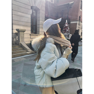 Xinlei Lin 浮岛冰川 轻盈无压泡芙面包感90白鸭绒毛领连帽羽绒服