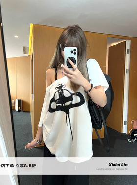 Xinlei Lin 慵懒休闲白色印花“土星”短袖露肩廓形T恤女春夏上衣