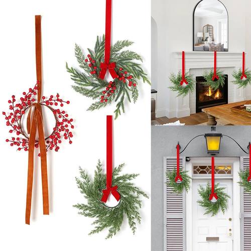 Set Of 4 Mini Christmas Wreaths With Red Berries & Buffalo P