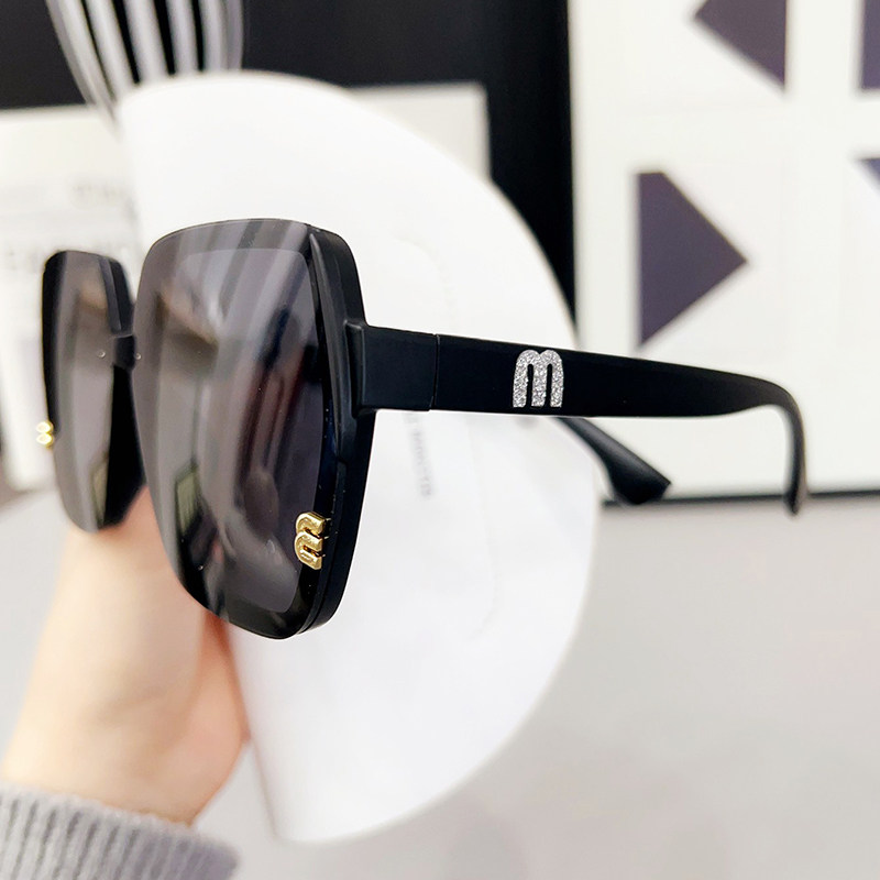 gm墨镜女夏2025新款潮开车太阳镜女小脸款小号网红眼镜男ins街拍