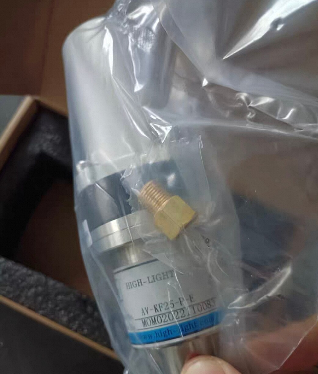 台湾日扬全新气动角阀AV-KF25-P-E  AV-KF40-P-E 拍前询价