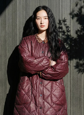 知笔墨红云纱桑蚕丝保暖白鹅绒中长羽绒服 菱格栗子色香云纱外套