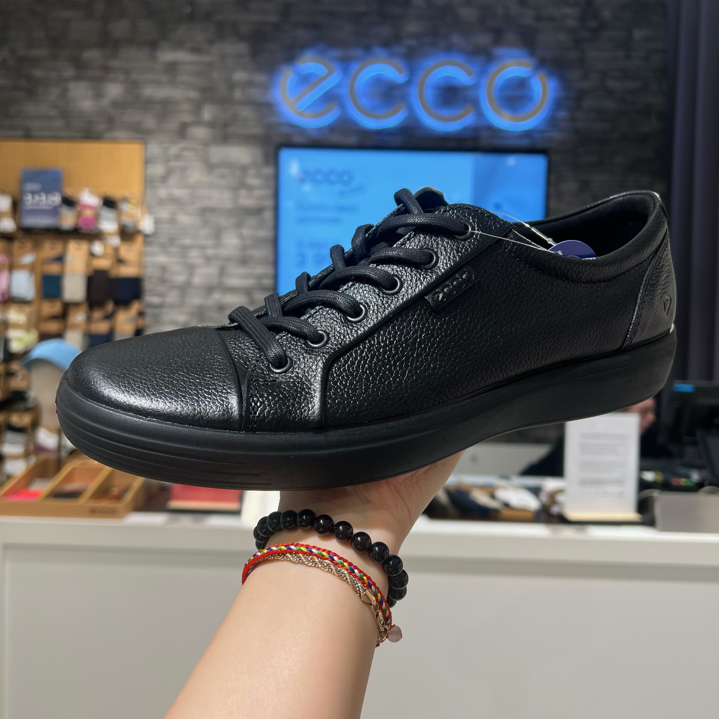 ECCO爱步真皮休闲鞋男 豆豆鞋底防滑鞋子休闲板鞋 柔酷7号430004