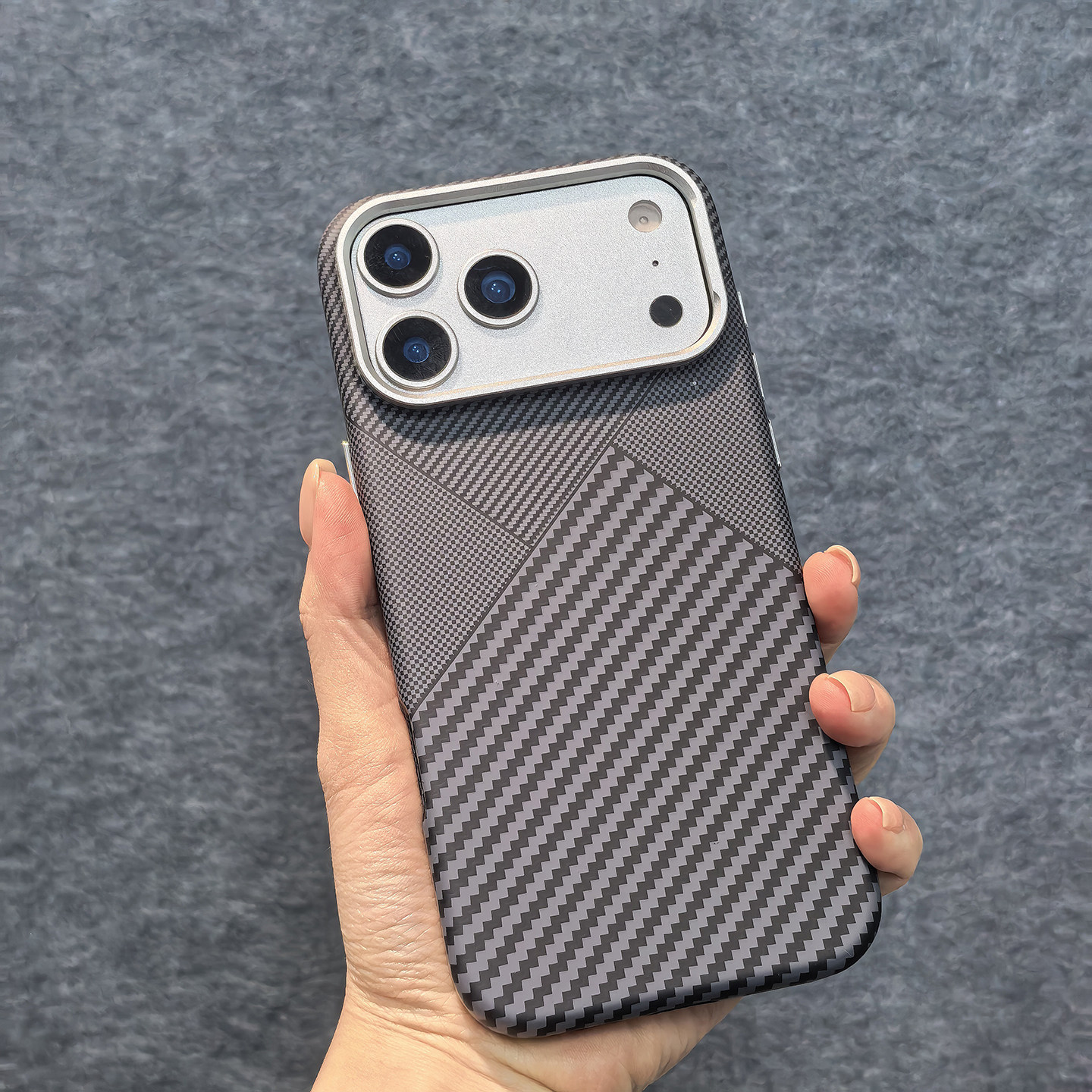 极简适用苹果17promax全包磁吸纹彩绘PC轻薄款金属镜框碳纤纹iPhone16/15pro磨砂防滑手机壳商务风男女个性