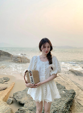 萌萌Ja」济州岛 泡泡袖白色流苏连衣裙韩版a字娃娃短裙夏季新款女