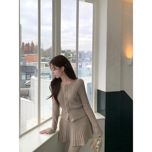 萌萌Ja 梧桐榛果林 两色温柔麻花针织套装女韩系高级感上衣半身裙