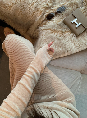 萌萌Ja 茶歇淡颜~简式慵懒休闲气质长裙竹节纹理三色针织半身裙女