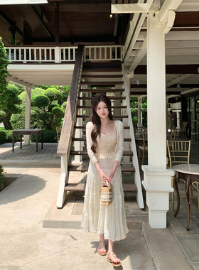 萌萌Ja 柏林诗社~气质甜美显瘦黑色a字半身裙女白色短裙高腰长裙