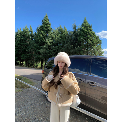 萌萌Ja皮草牛角扣韩系短款外套女