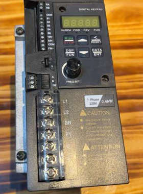 东变频器，S310-2P5-H1B，9成新，正议价