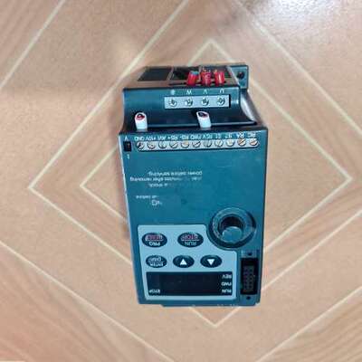 WINMO变频器VFS0015S2A，功率1.5KW 220议价