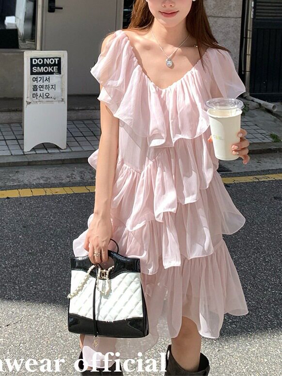 这是一个有着香气的晚上 浪漫感飘逸荷叶边无袖连衣裙