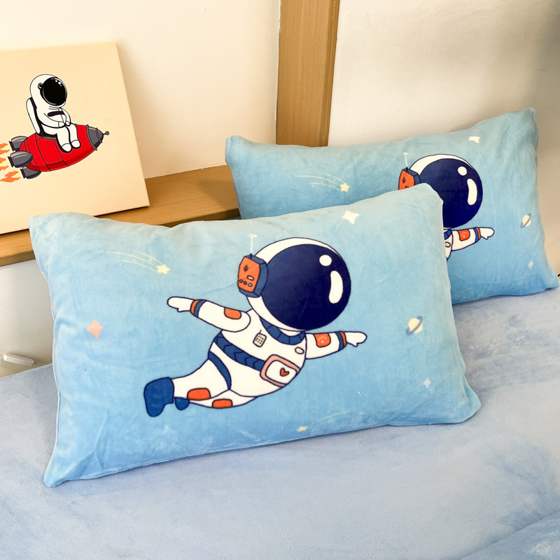 2025新款正版授权太空人大版卡通牛奶绒枕保暖信封式长方形宇航员,床上用品,枕套,淘宝优惠券,粉丝福利购,淘宝优惠卷