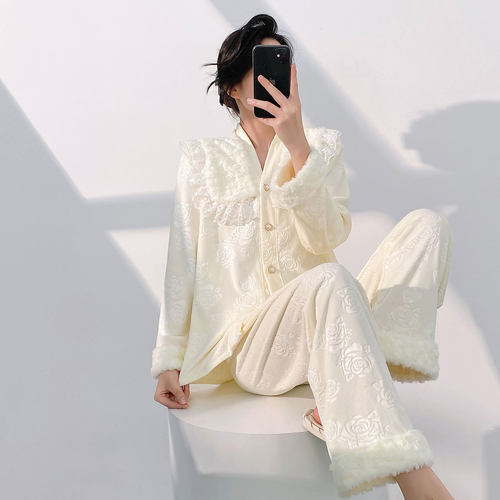 海岛绒睡衣女秋冬新款两件套