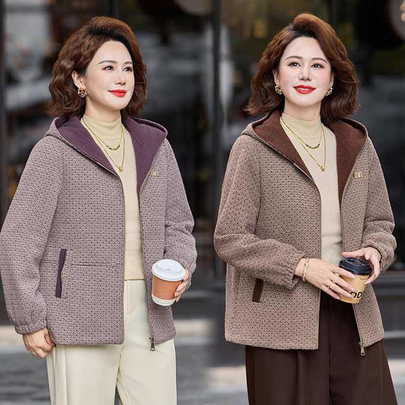 官方时尚妈妈秋装外套50岁中年妇女连帽风衣中老年女装秋冬呢子上