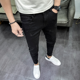 黑色男士牛仔裤2025春秋新款满天星烫钻潮牌修身小脚裤百搭长裤子