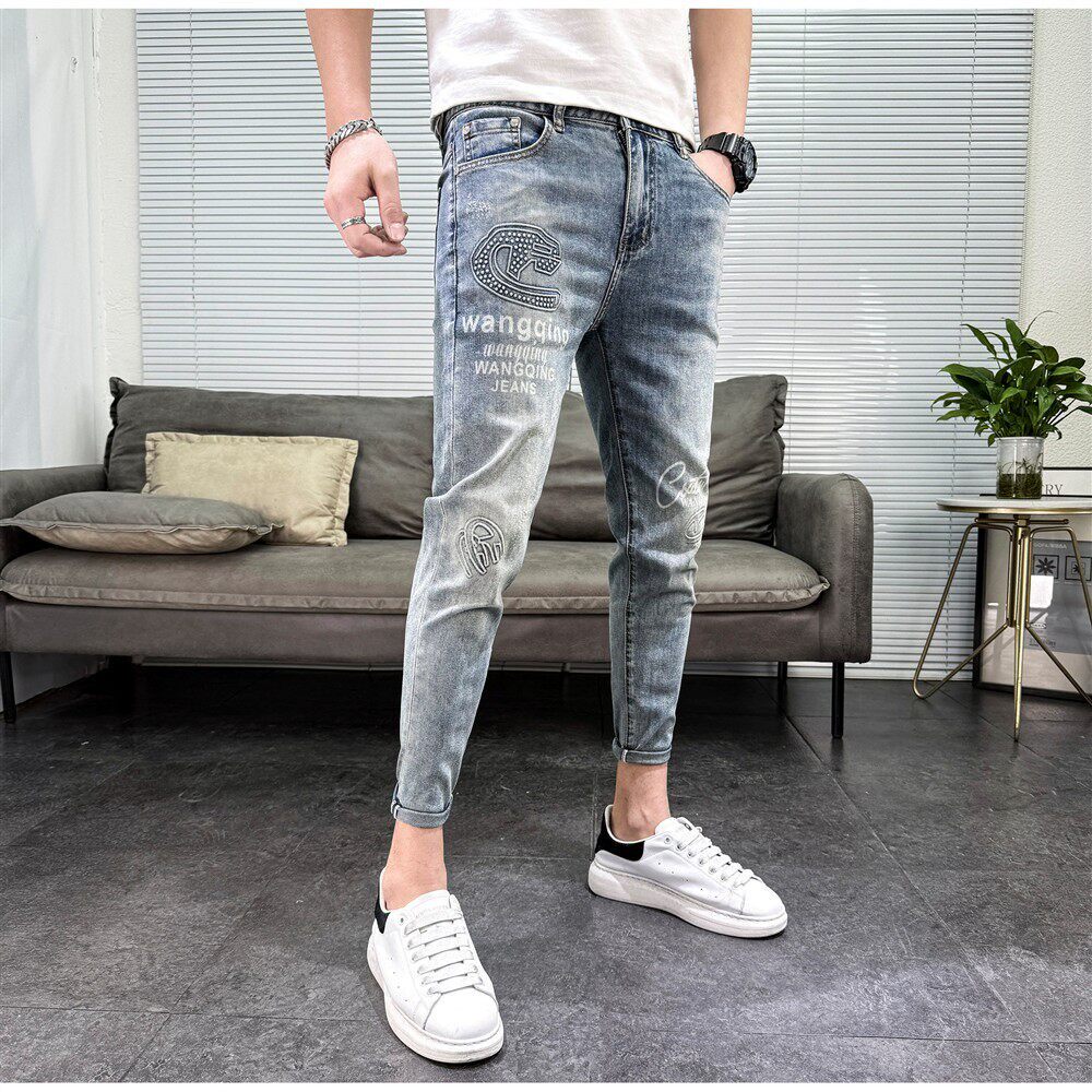2026夏季薄款九分牛仔裤男春季潮流时尚印花修身脚裤痞帅潮牌长裤