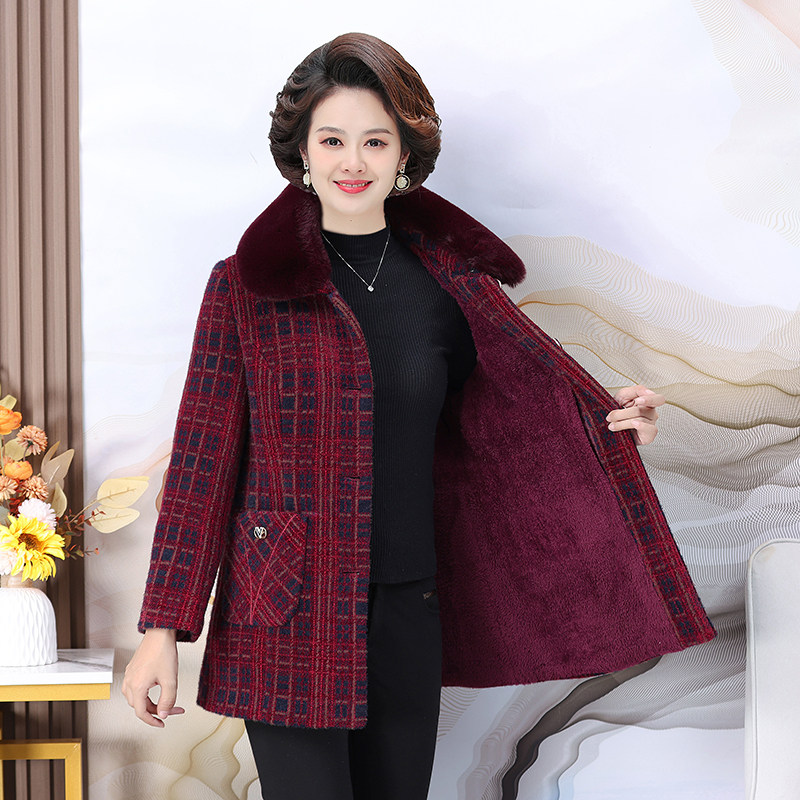 妈妈冬装金貂绒外套加绒加厚毛呢大衣洋气中老年女装大码保暖棉服