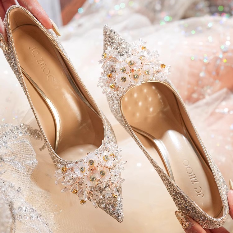 花朵婚鞋女2025新款禾秀婚纱两穿高跟鞋4cm低跟不累脚水晶新娘鞋