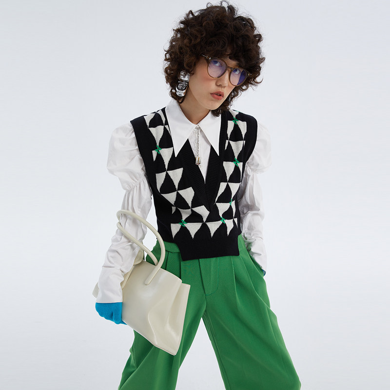 NMORE设计师品牌 黑白三角格字母提花针织马甲