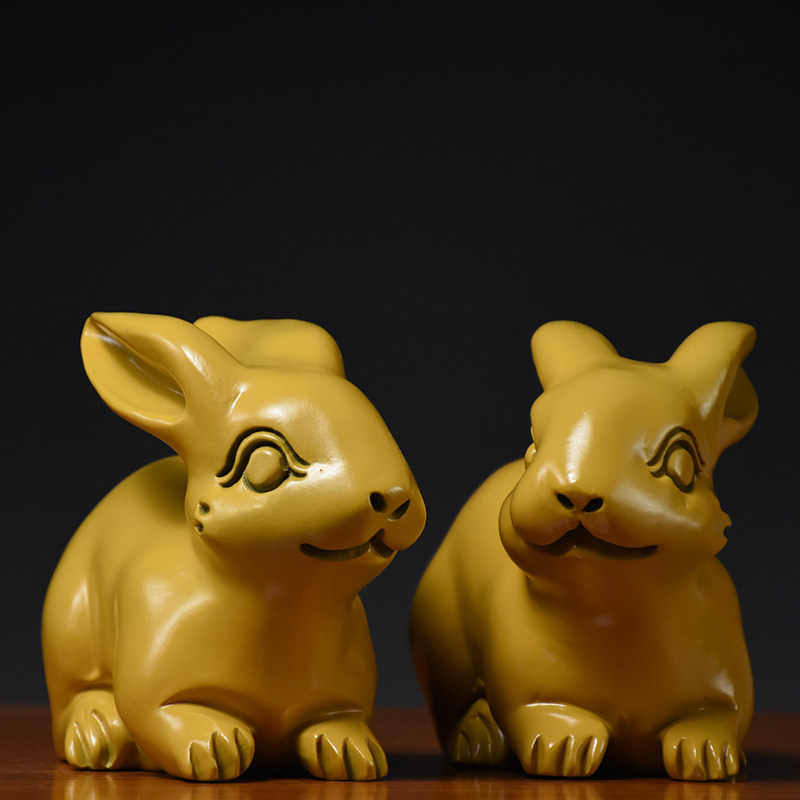 实木黄色兔子摆件木质生肖垂耳兔木头雕刻青兔福兔木制车载工艺品