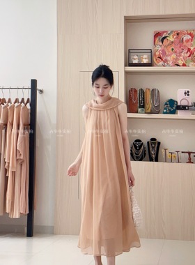 占牛牛I.NUNIU 连衣裙版！后飘领设计橘粉连衣裙