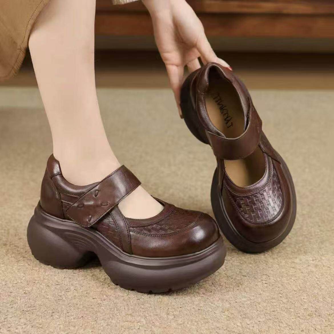 粗跟浅口单鞋女2026春夏新款增高厚底乐福鞋女真皮复古休闲小皮鞋
