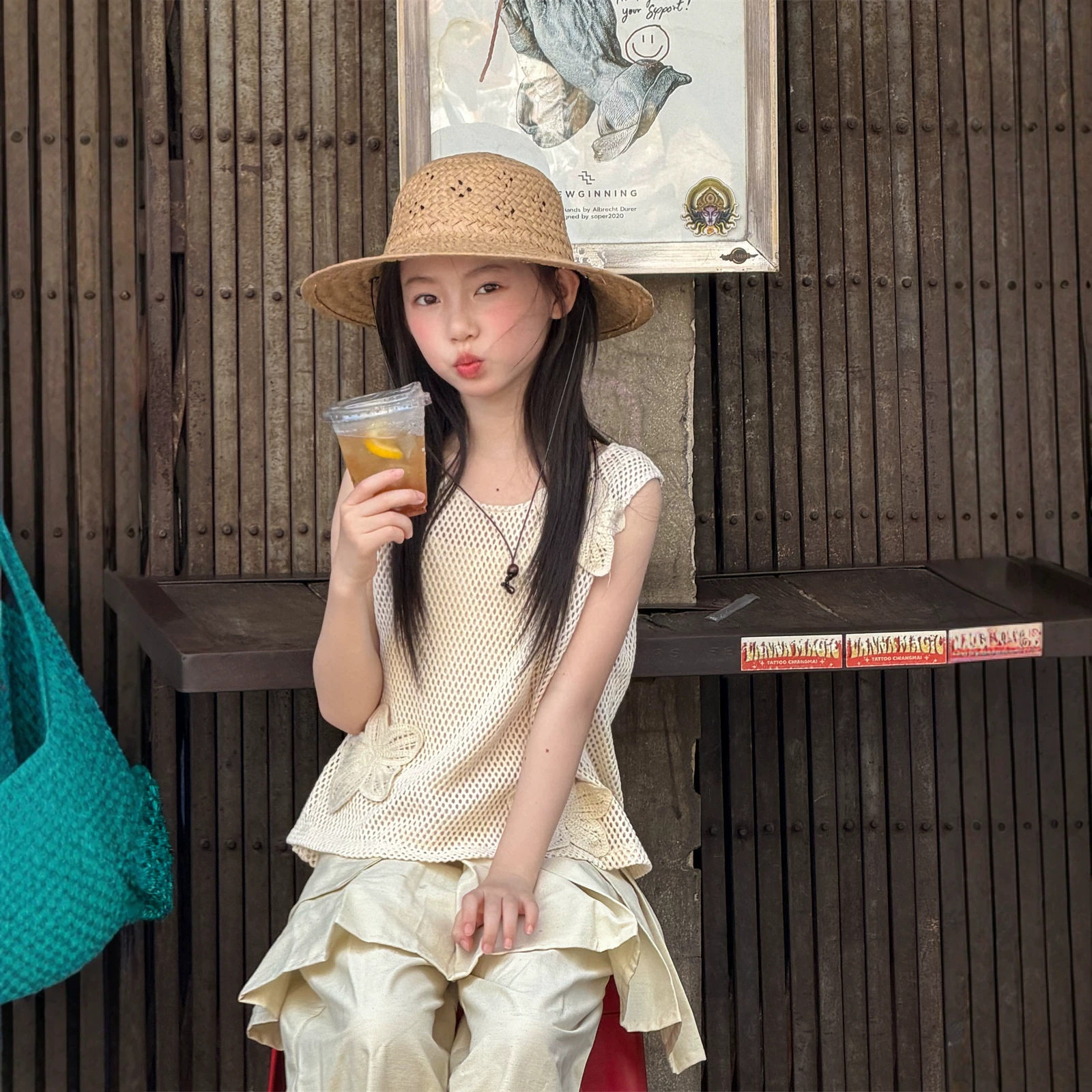 花与寻女童2026新款夏季镂空花朵吊带两件套儿童针织外搭背心套装
