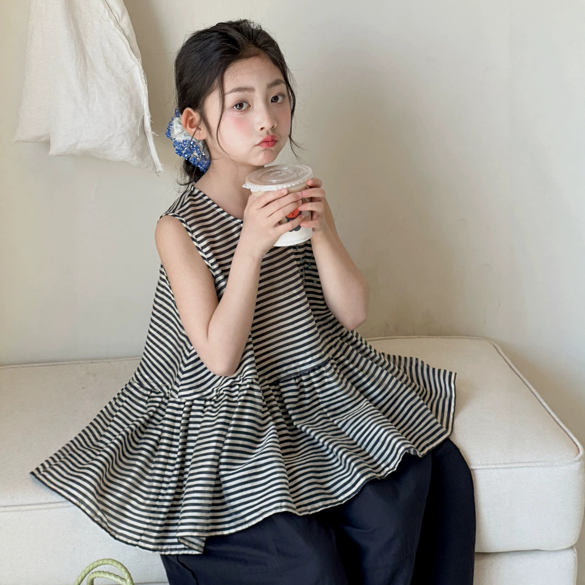 小红鱼女童无袖娃娃衫夏季薄款2026年超火韩国童装夏装亲子装衬衣