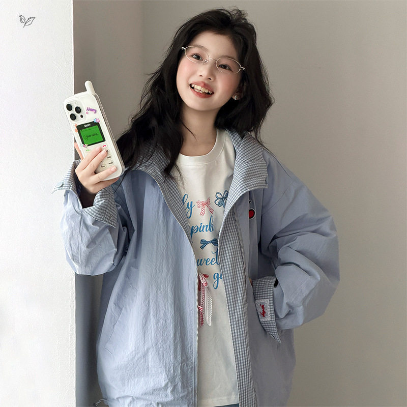 女童樱桃刺绣外套2026年春季新款中大童格子拼接夹克衫宽松拉链衫