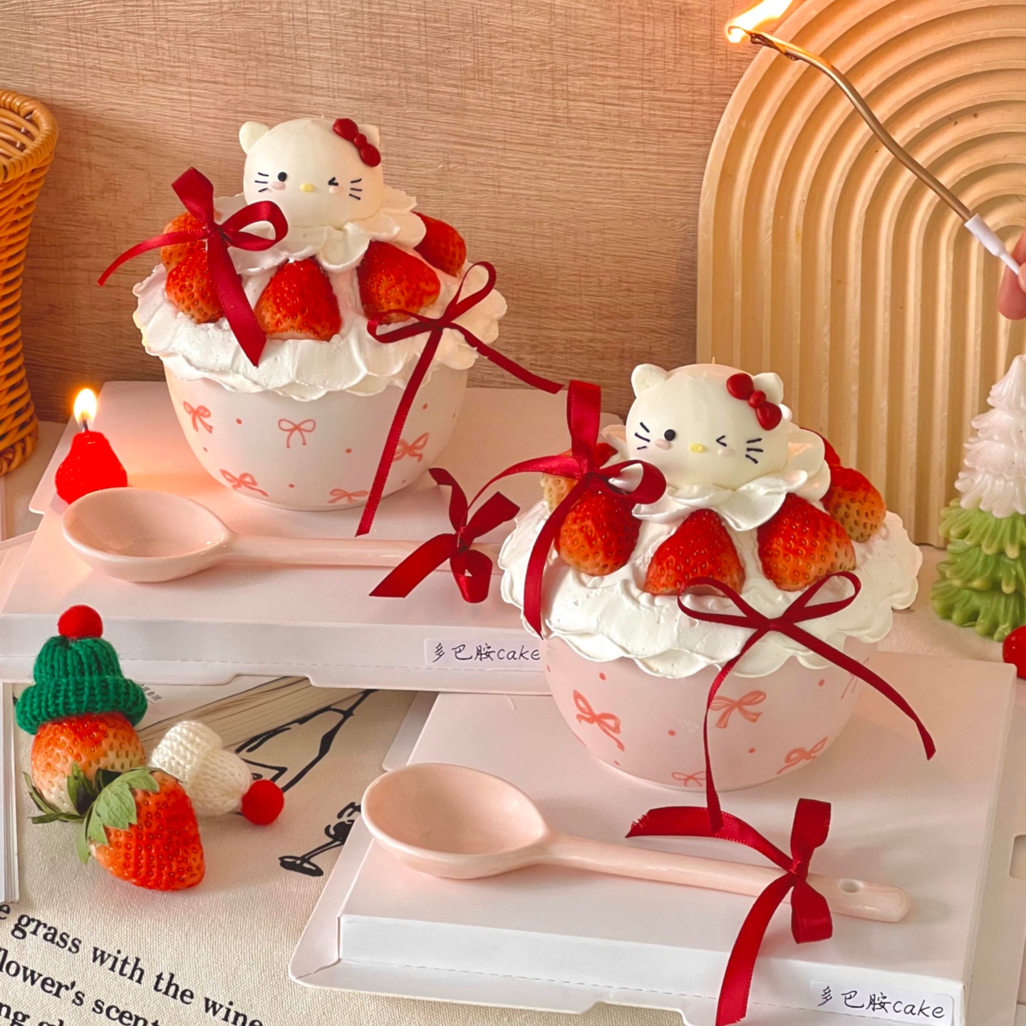 网红圣诞节新年kt猫蝴蝶结草莓碗蛋糕装饰helloKitty陶瓷碗甜品碗