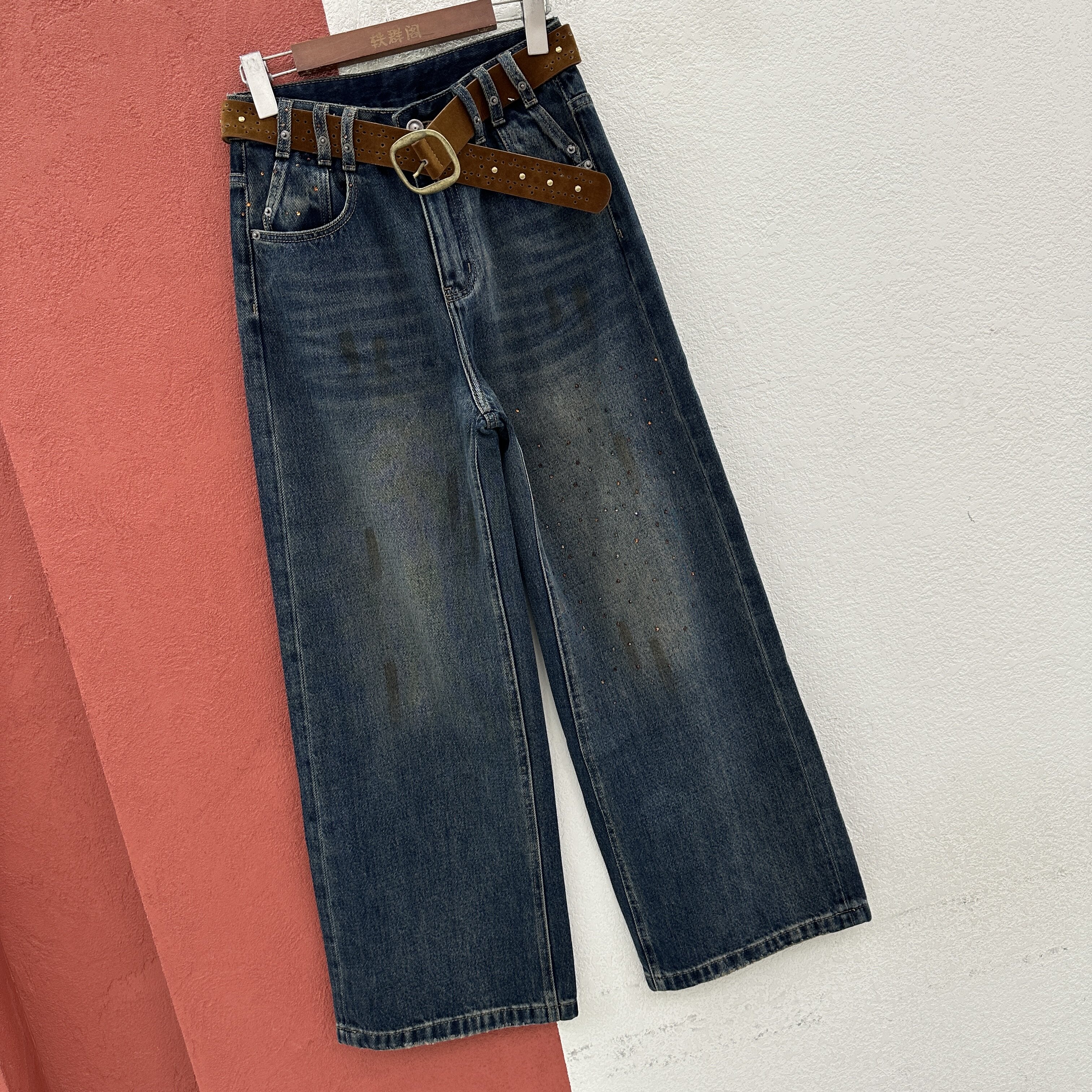 2026秋款Q FASHION JEANS酷希莱61619牛仔裤女涂鸦烫钻直筒阔腿裤