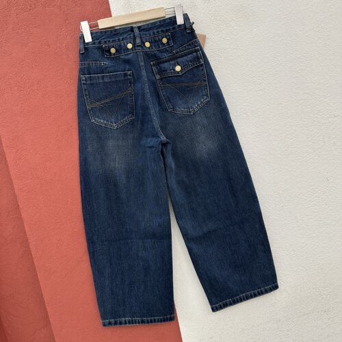 秋款FASHION JEANS牛仔裤YILIUYI壹流壹8238女皮牌铆钉九分弯刀裤