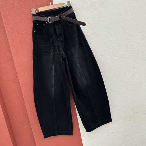 2026秋款FASHION JEANS壹流壹8244牛仔裤女高腰压线弯刀裤束脚裤